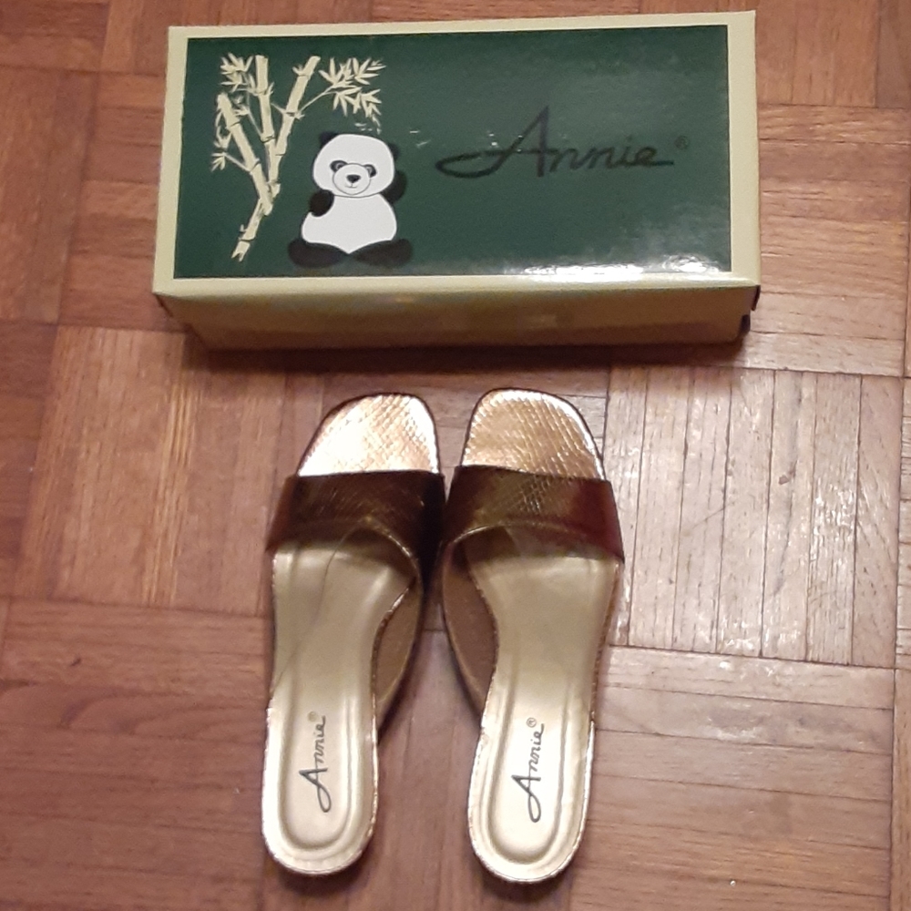 New 8.5M Annie bronze faux snakeskin & clear heels - Picture 2 of 8
